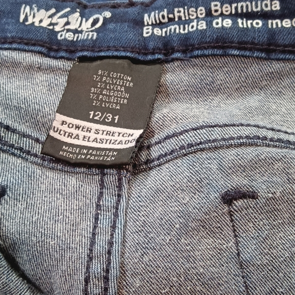 Women’s  Bermuda Shorts - Picture 4 of 5